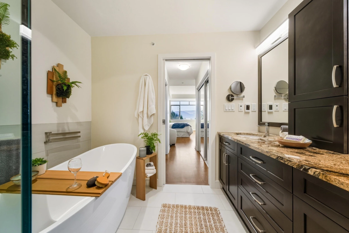 Laundry Room Photo of 8519 Seascape Drive, West Vancouver, BC