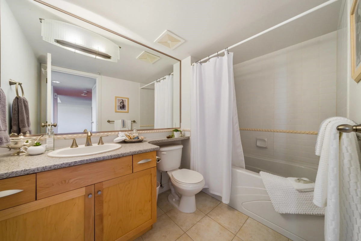 Outdoor Kitchen Photo of 8519 Seascape Drive, West Vancouver, BC