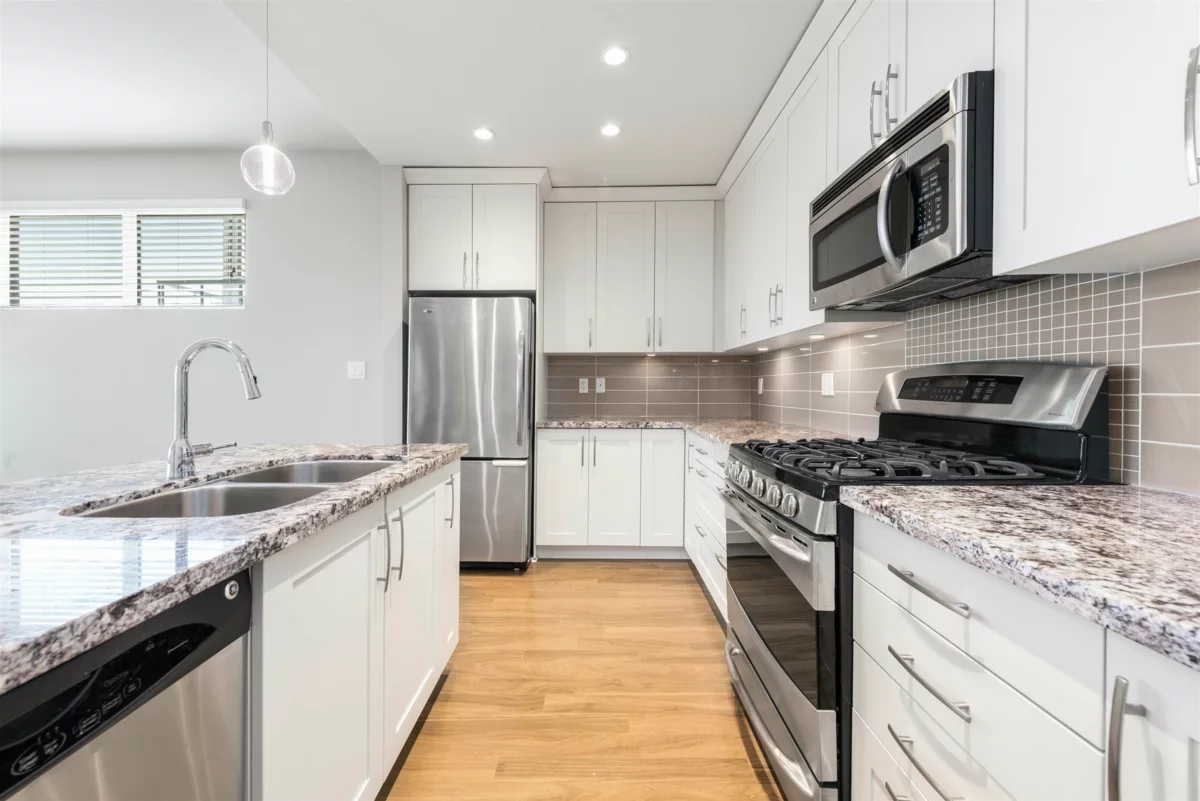 Living Room Photo of 307 5099 Springs Boulevard, Delta, BC