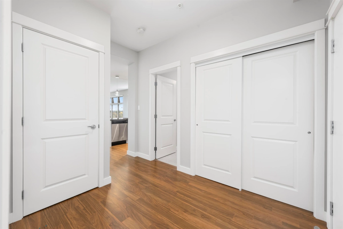 Walk-In Closet Photo of 307 5099 Springs Boulevard, Delta, BC