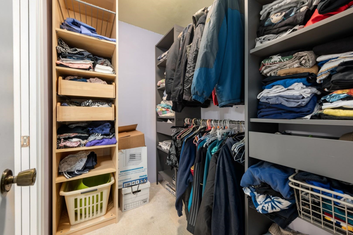 Bedroom 3 Photo of 3 6771 Cooney Road, Richmond, BC