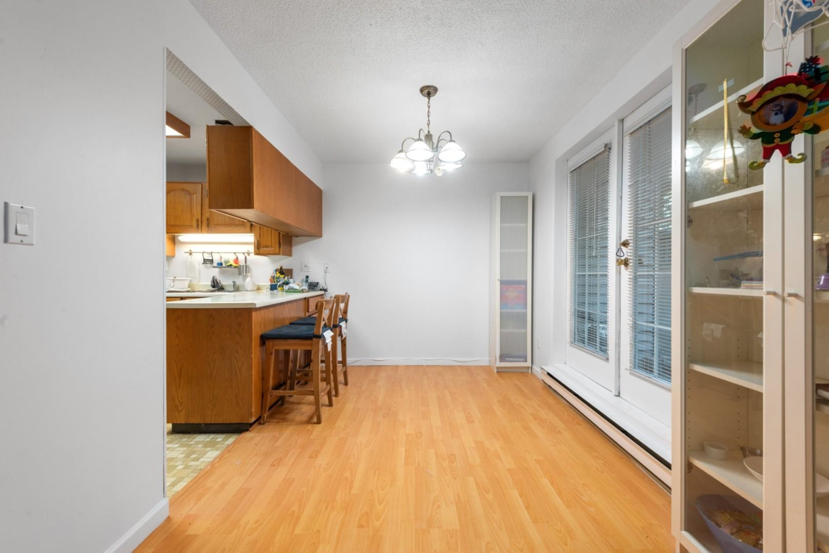 Hallway Photo of 3 6771 Cooney Road, Richmond, BC