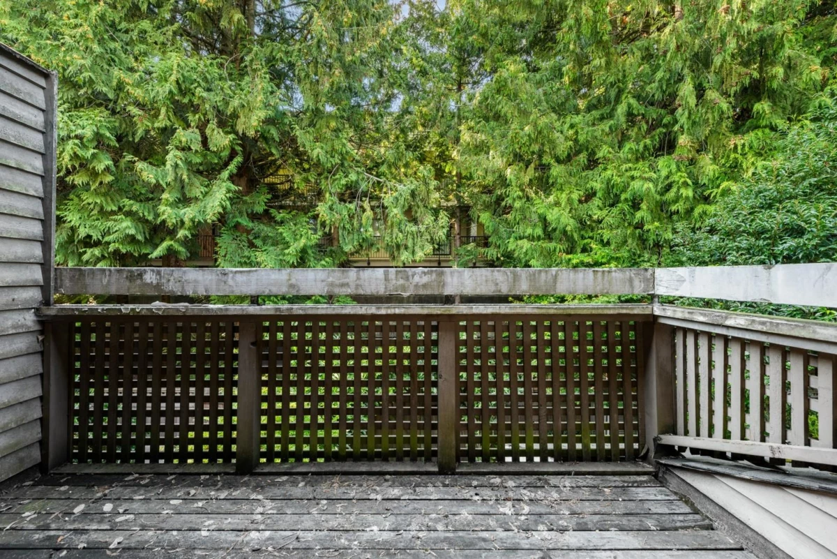 Powder Room Photo of 3 6771 Cooney Road, Richmond, BC
