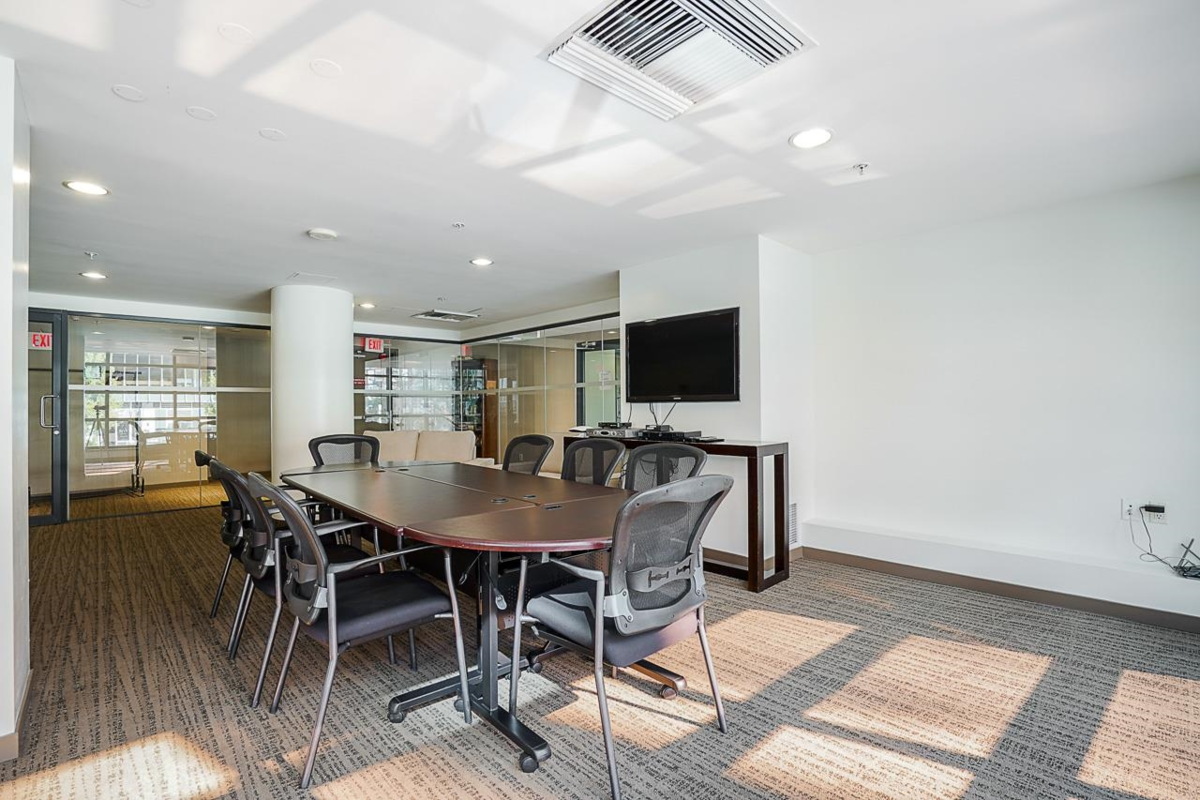 Backyard Photo of 1207 33 Smithe Street, Vancouver, BC