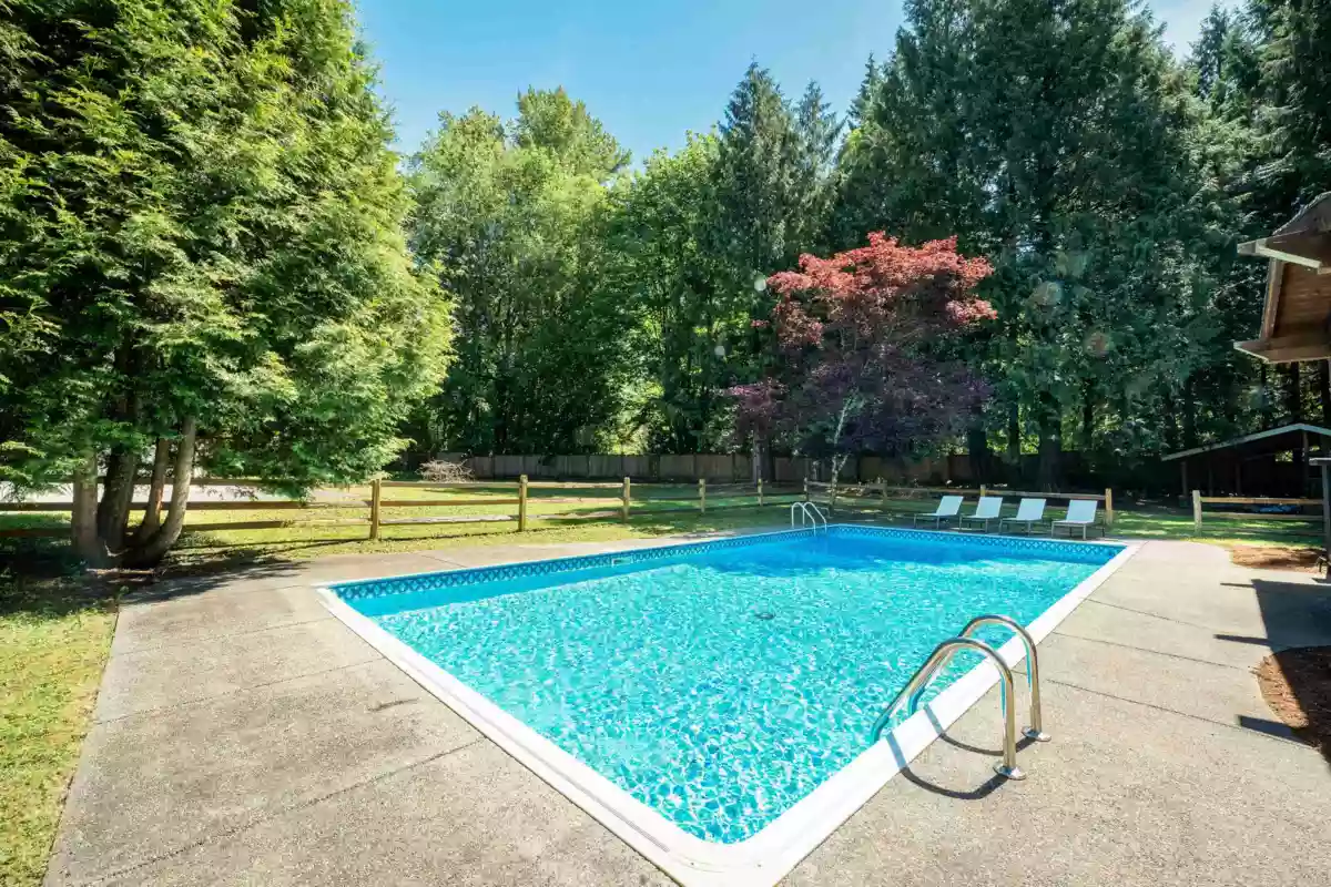 Bedroom 4 Photo of 25011 Ferguson Avenue, Maple Ridge, BC