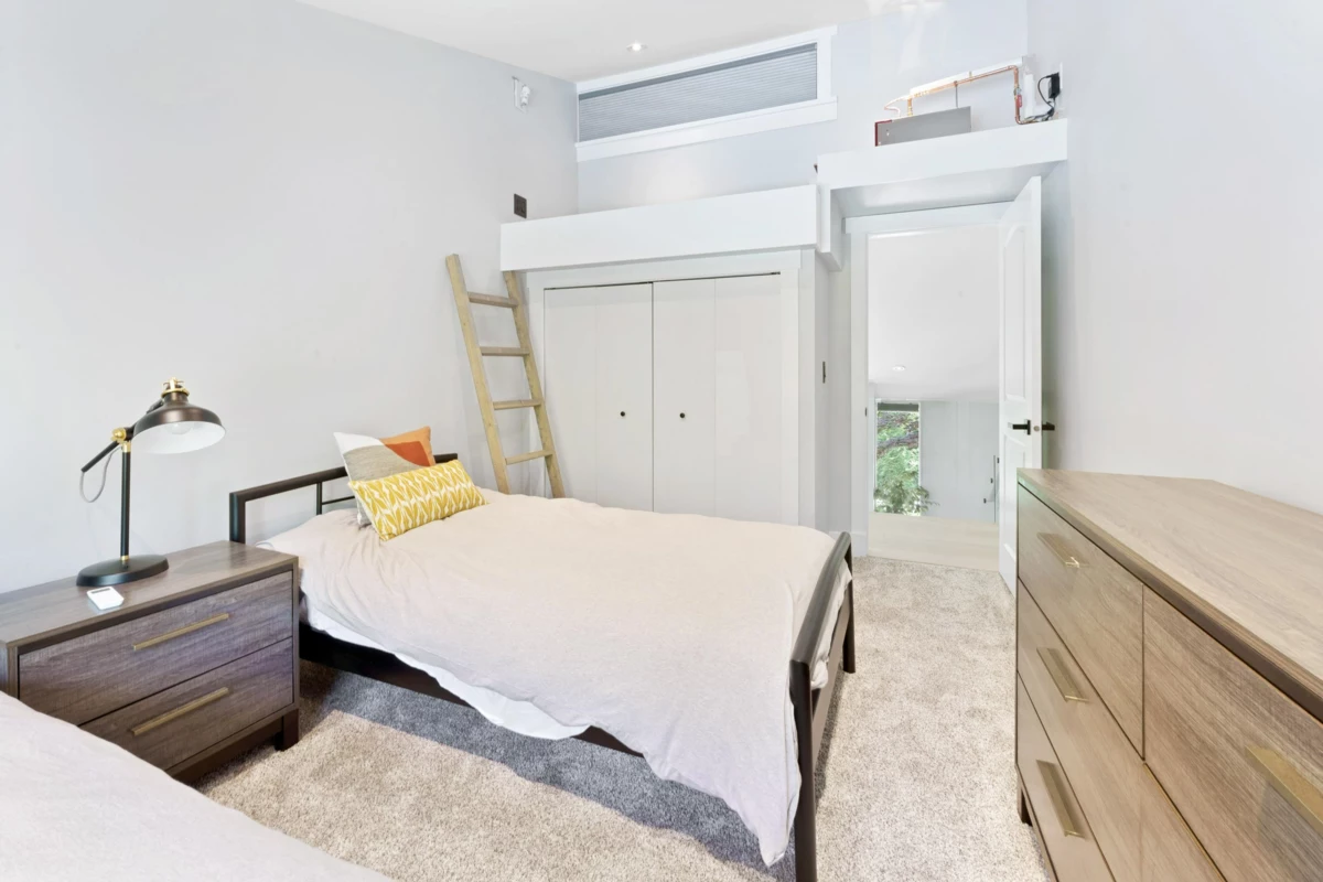 Front Yard Photo of 25011 Ferguson Avenue, Maple Ridge, BC