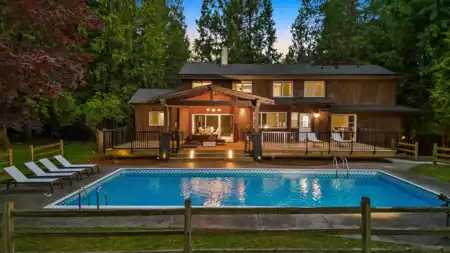 25011 Ferguson Avenue, Maple Ridge, BC, Maple Ridge — Single Family Residence for sale