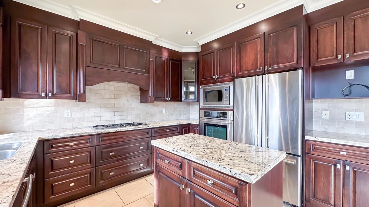 Walk-In Closet Photo of 2978 W 21st Avenue, Vancouver, BC