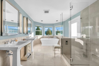 Entry Foyer Photo of 1740 Ioco Road, Port Moody, BC