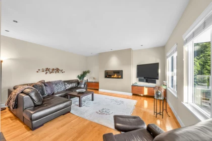 Kitchen Island Photo of 1740 Ioco Road, Port Moody, BC
