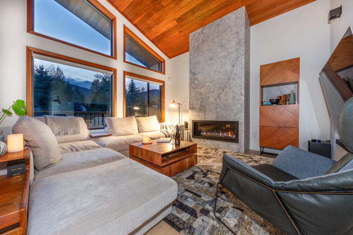 Family Room Photo of 7206 Fitzsimmons North Road, Whistler, BC