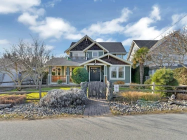 367 Centennial Parkway, Delta, BC, Delta — Single Family Residence for sale