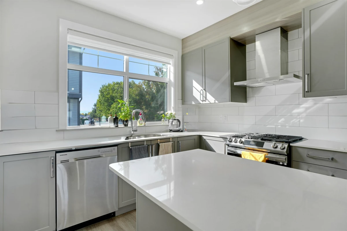 Family Room Photo of 19 17528 60 Avenue, Surrey, BC