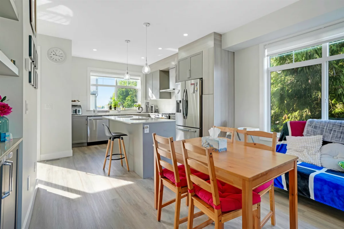 Kitchen Photo of 19 17528 60 Avenue, Surrey, BC