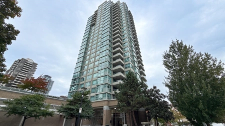 401 4388 Buchanan Street, Burnaby, BC, Burnaby — Apartment/Condo for sale
