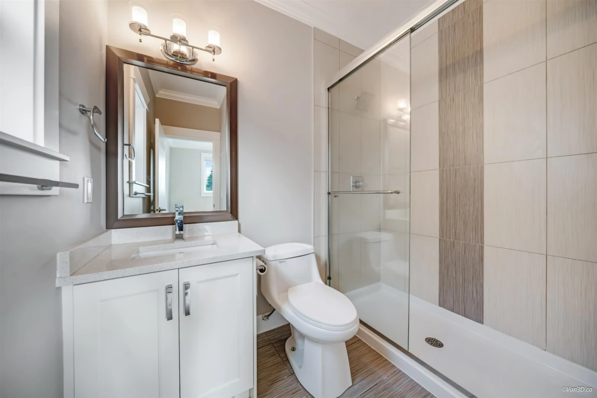 Outdoor Deck Photo of 3 1426 Finlay Street, White Rock, BC