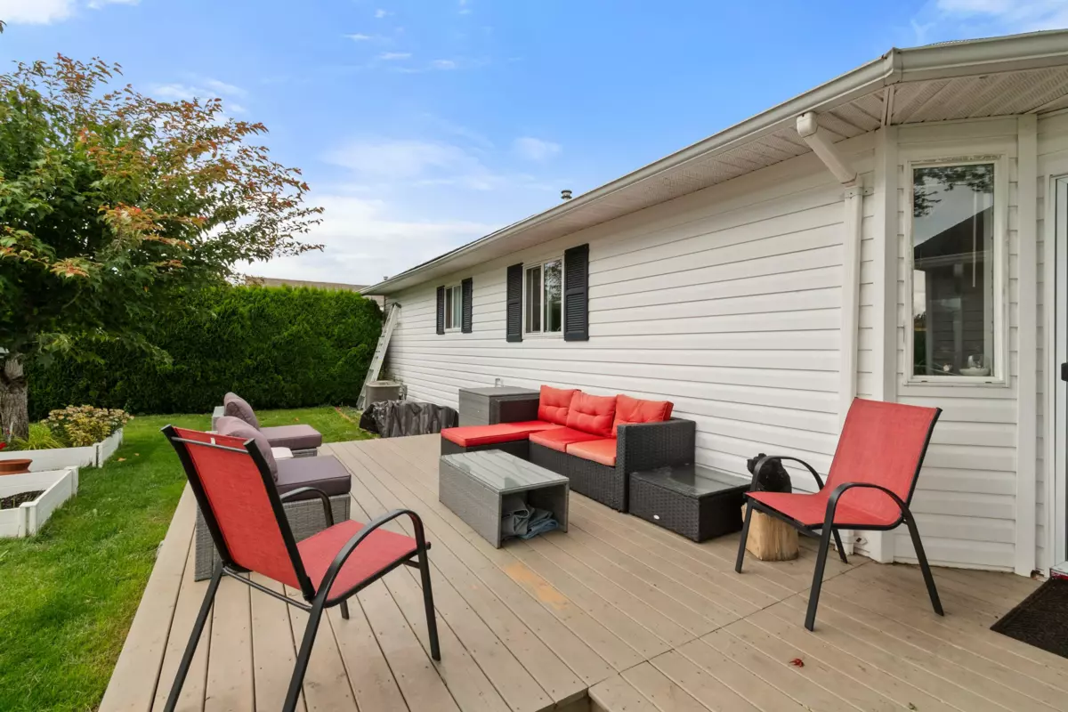 Basement Recreation Room Photo of 33 45918 Knight Road, Chilliwack, BC