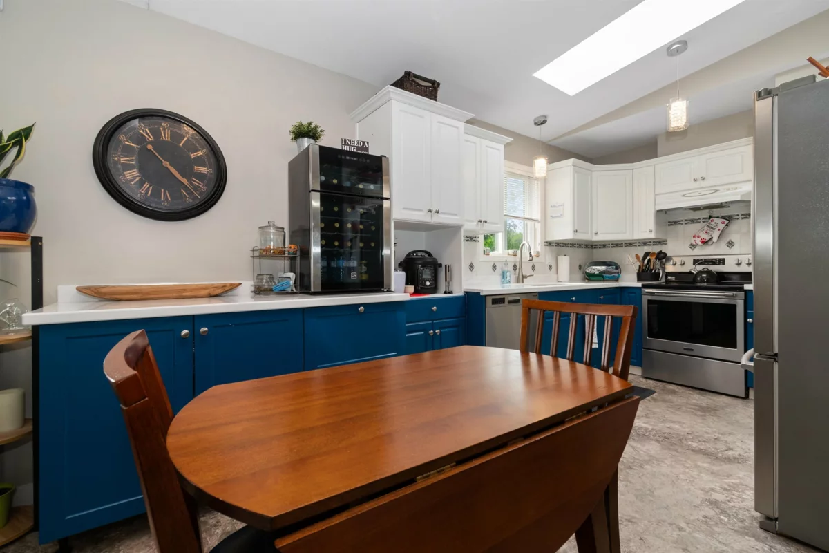 Kitchen Photo of 33 45918 Knight Road, Chilliwack, BC