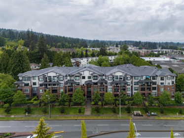 406 2960 151 Street, Surrey, BC, Surrey — Apartment/Condo for sale