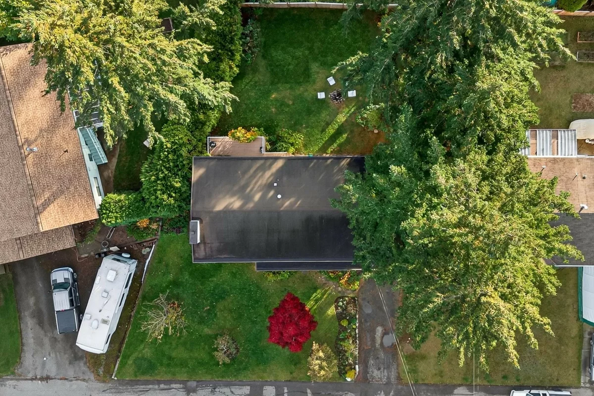 Front Yard Photo of 65466 Skylark Drive, Hope, BC