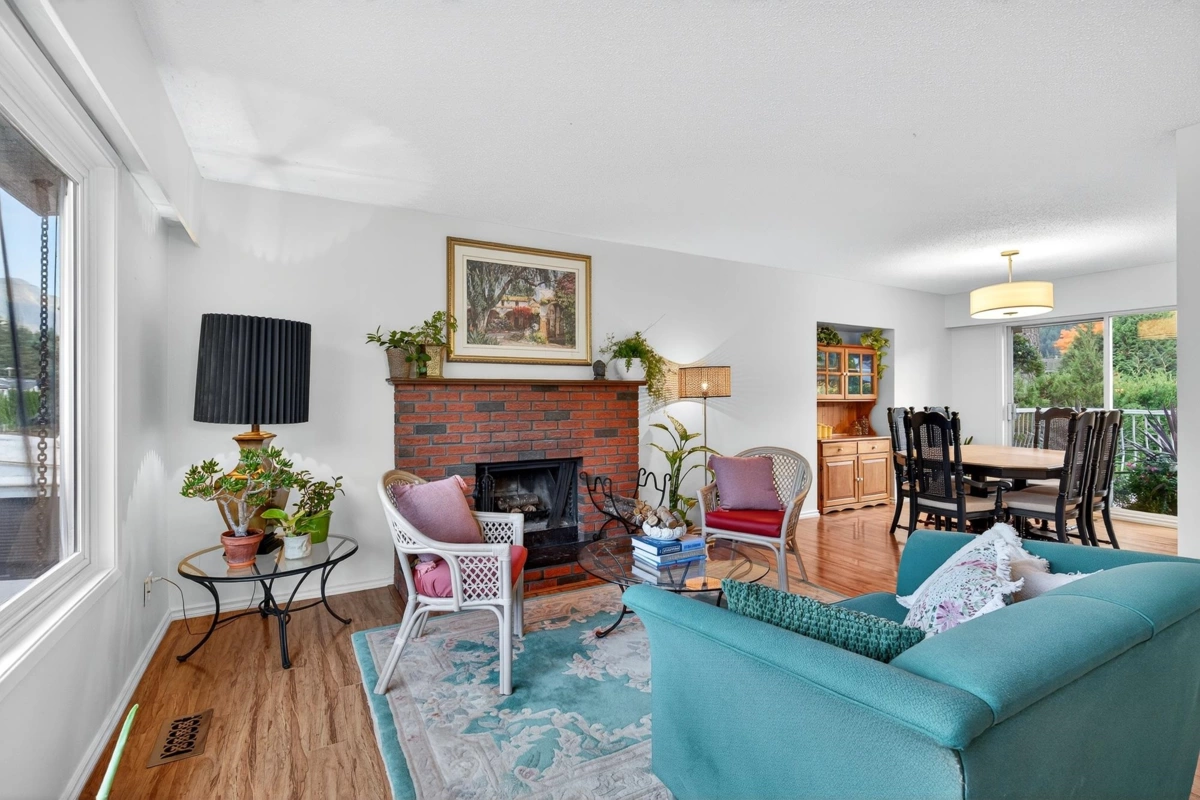 Kitchen Photo of 65466 Skylark Drive, Hope, BC