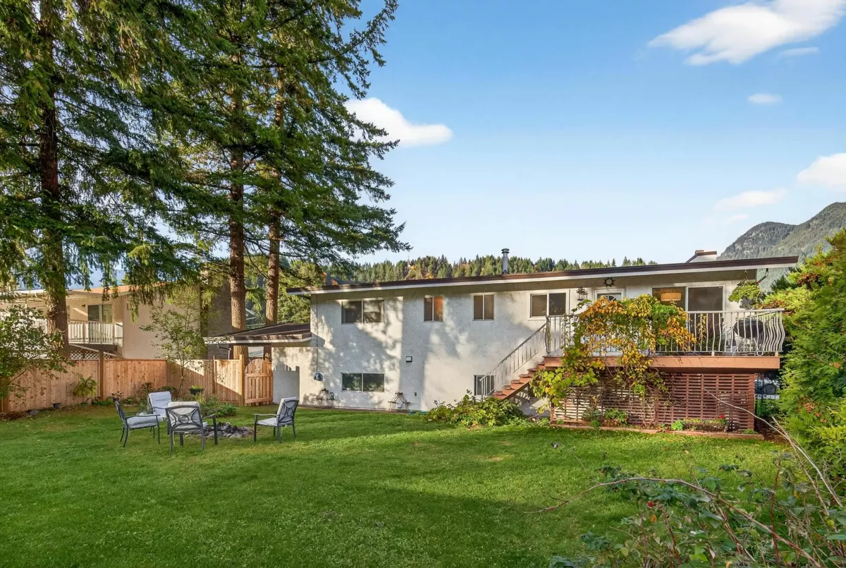 Outdoor Kitchen Photo of 65466 Skylark Drive, Hope, BC
