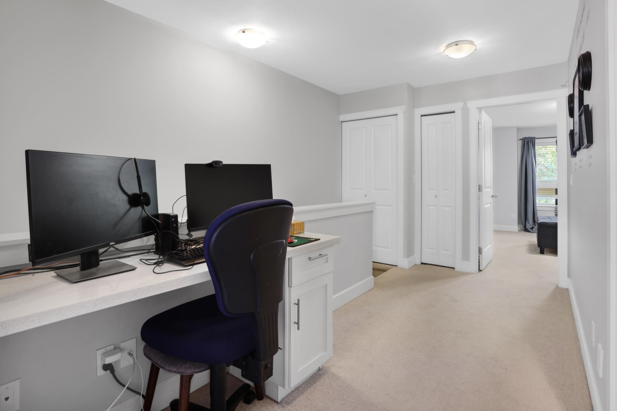 Bedroom 4 Photo of 37 19560 68 Avenue, Surrey, BC
