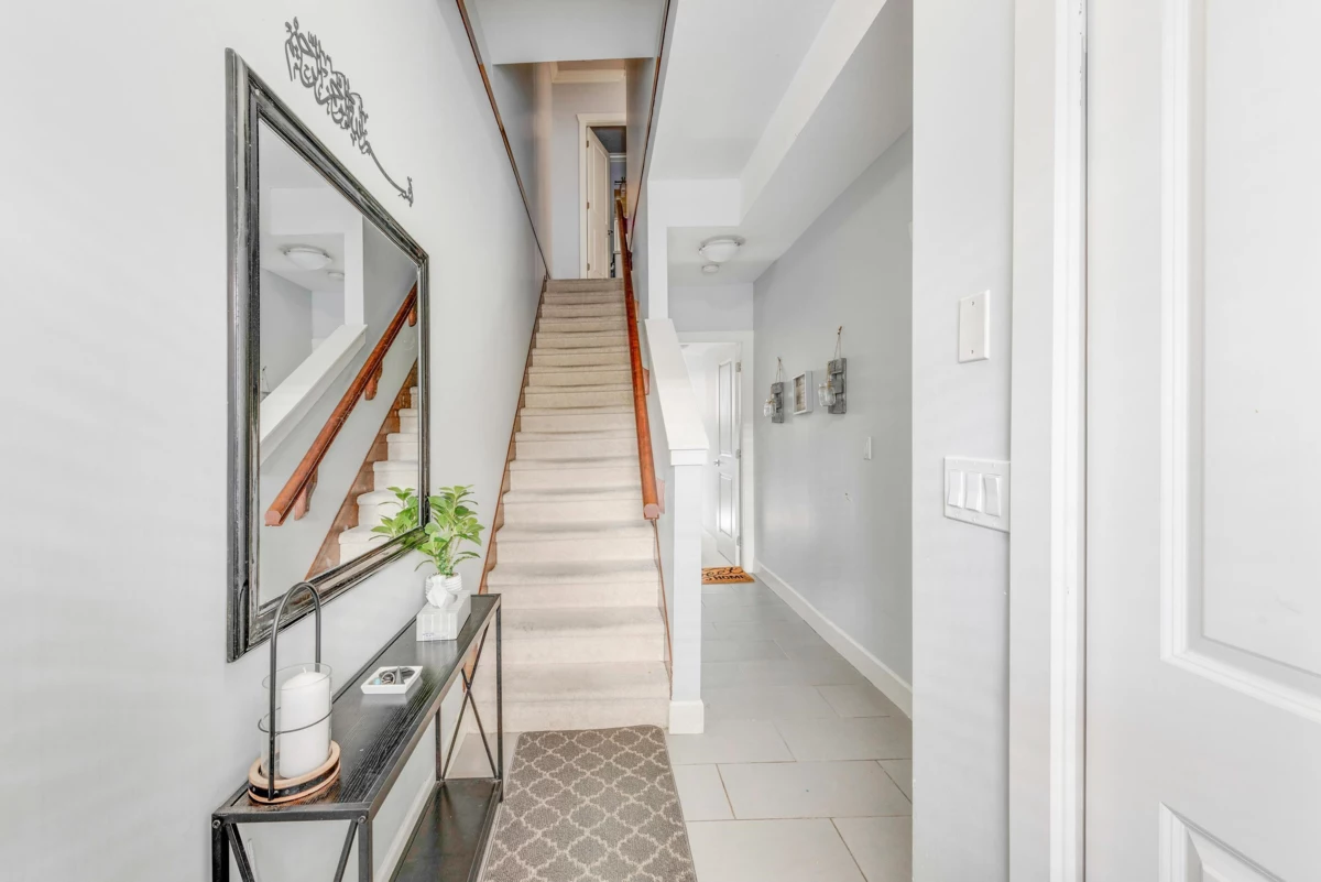 Living Room Photo of 37 19560 68 Avenue, Surrey, BC