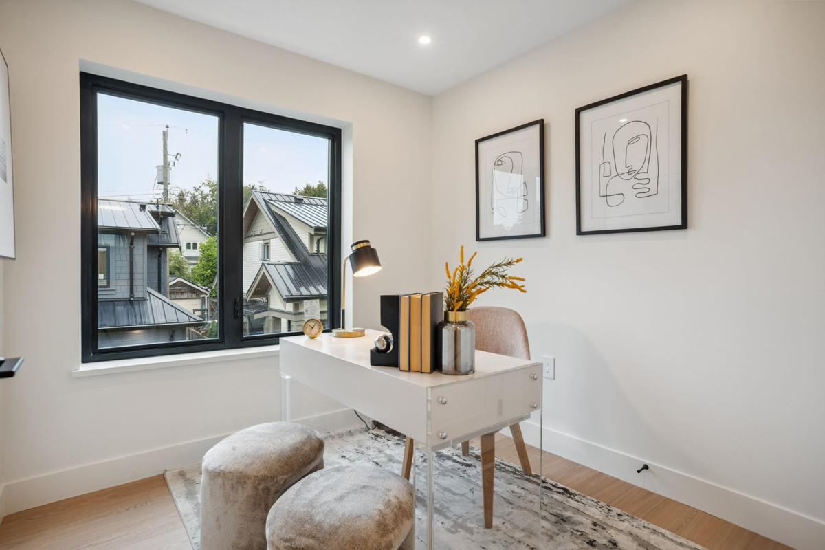 Bedroom 4 Photo of 2 1915 E 3rd Avenue, Vancouver, BC