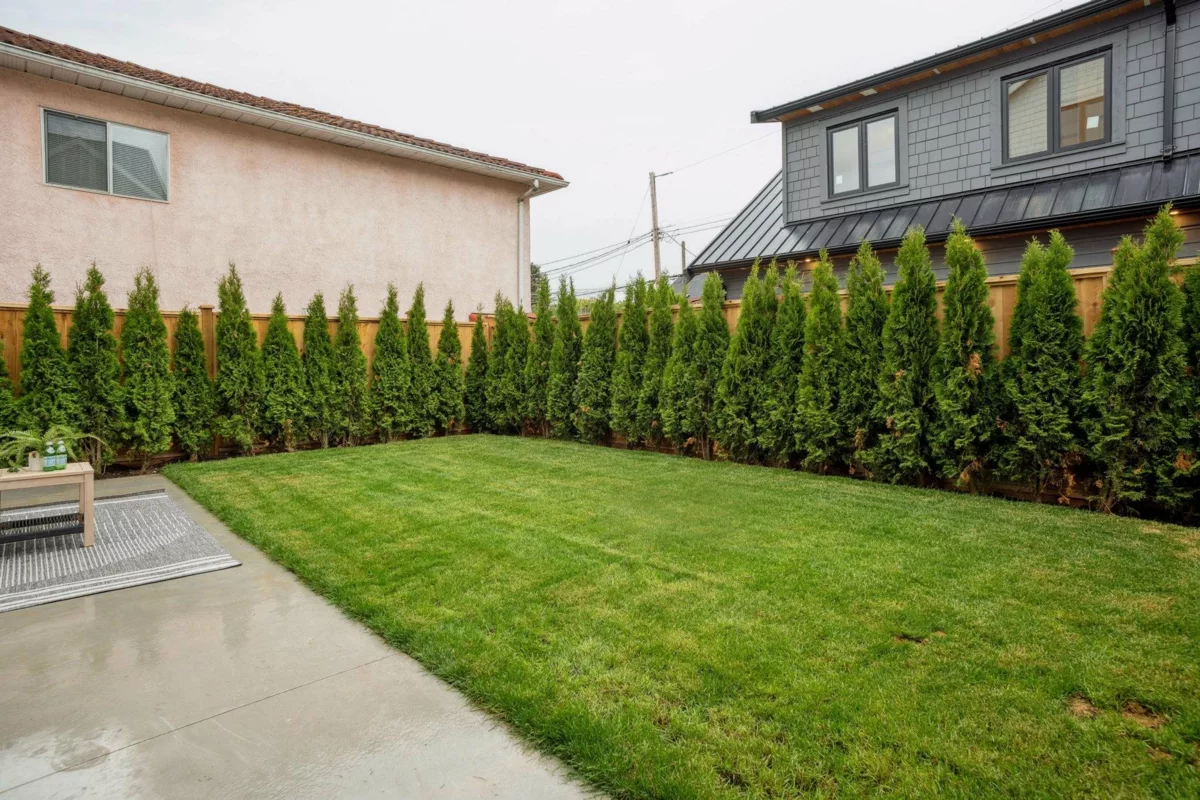 Office / Den Photo of 2 1915 E 3rd Avenue, Vancouver, BC