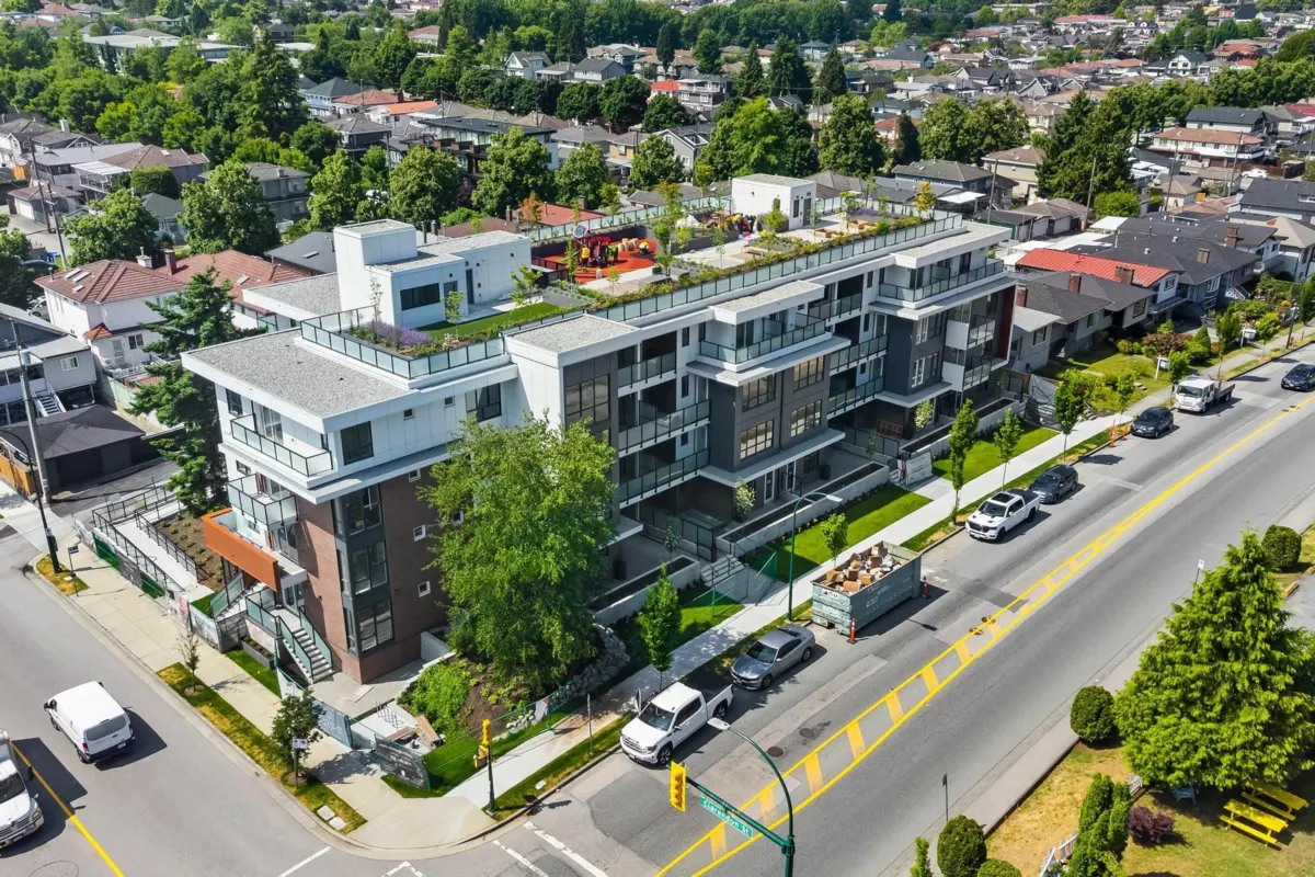 Kitchen Photo of 2366 E 33rd Avenue, Vancouver, BC
