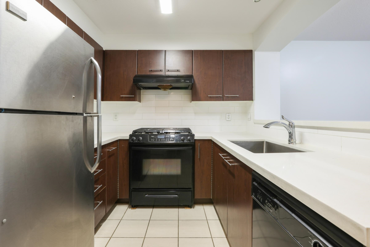 Family Room Photo of 6103 5117 Garden City Road, Richmond, BC