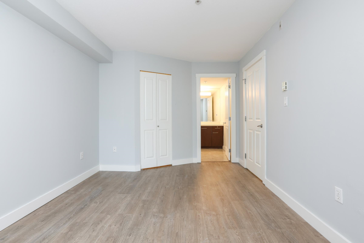 Kitchen Island Photo of 6103 5117 Garden City Road, Richmond, BC