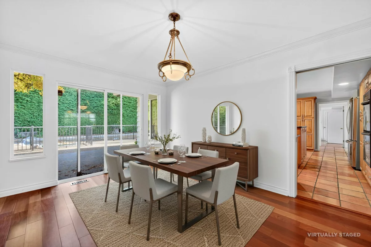 Family Room Photo of 906 Pacific Drive, Delta, BC