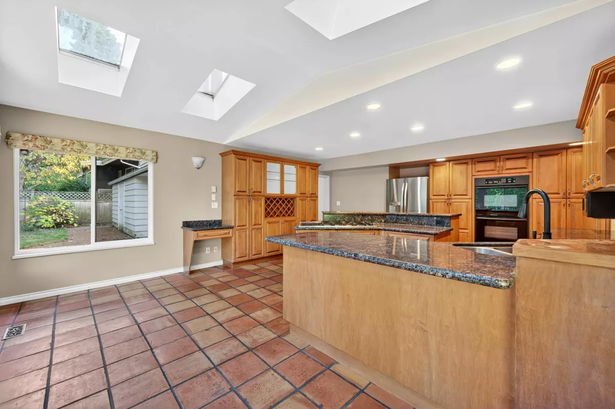 Kitchen Island Photo of 906 Pacific Drive, Delta, BC