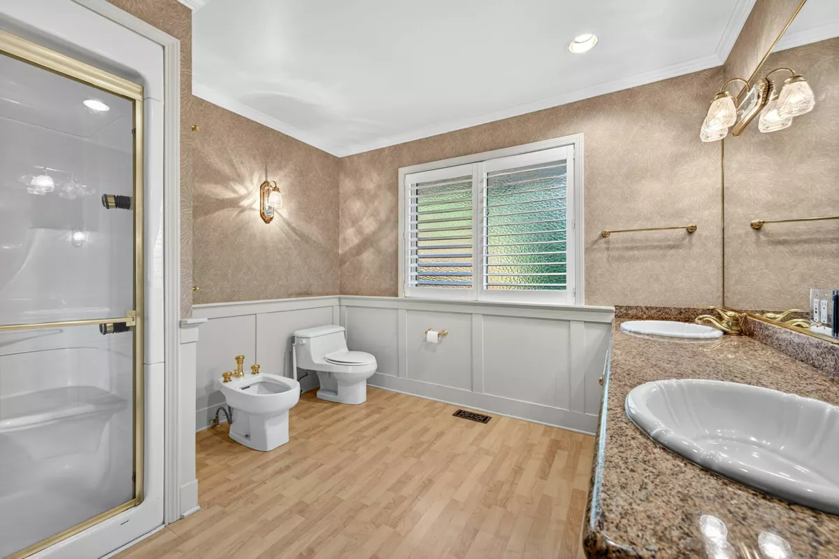 Mudroom Photo of 906 Pacific Drive, Delta, BC