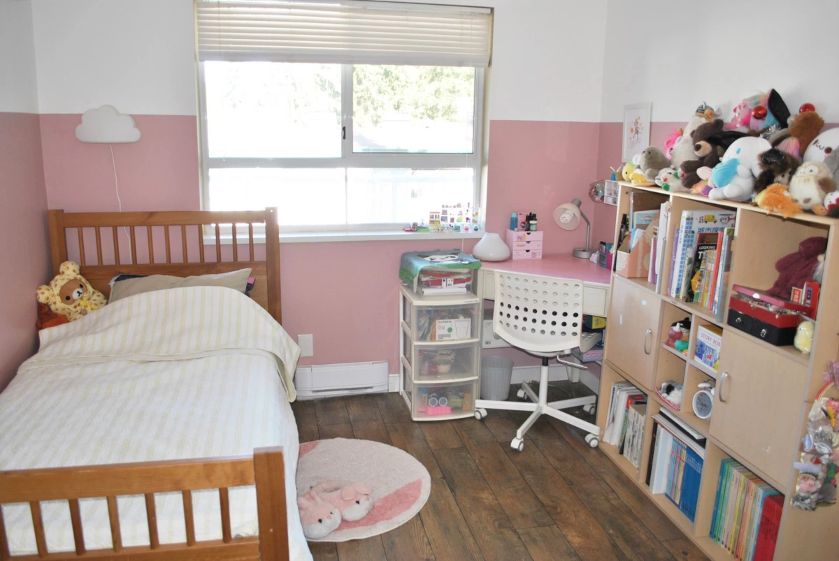 Pantry Photo of 306 15160 108 Avenue, Surrey, BC