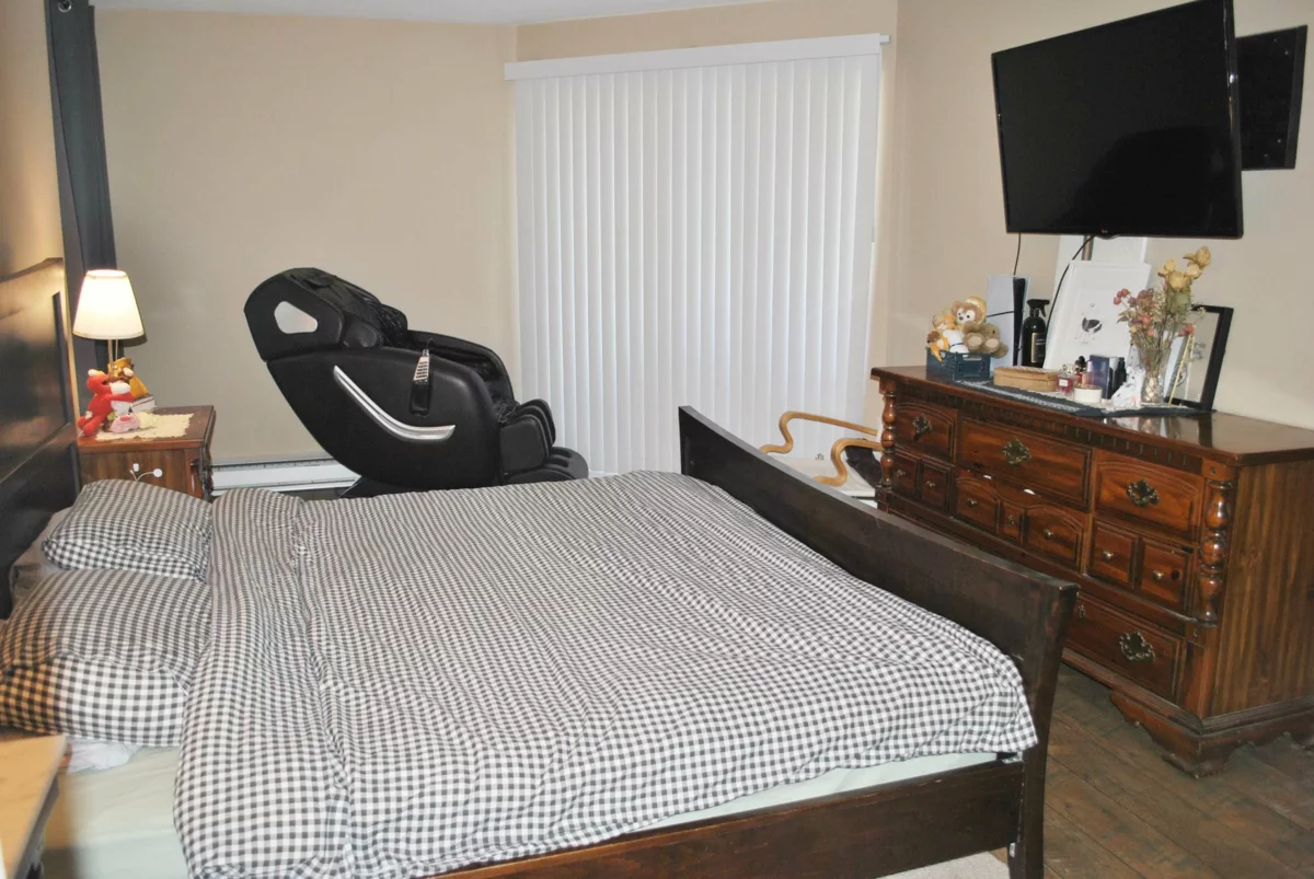 Walk-In Closet Photo of 306 15160 108 Avenue, Surrey, BC