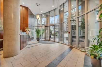 1907 1050 Smithe Street, Vancouver, BC, Vancouver — Apartment/Condo for sale