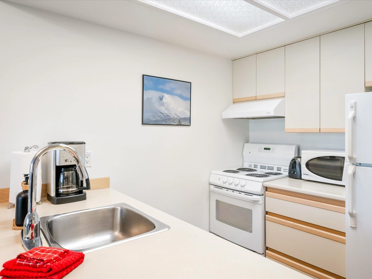 Breakfast Nook Photo of 220 4809 Spearhead Drive, Whistler, BC