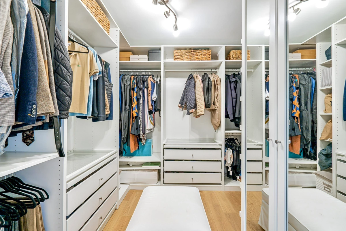 Backyard Photo of 4125 Burkehill Place, West Vancouver, BC