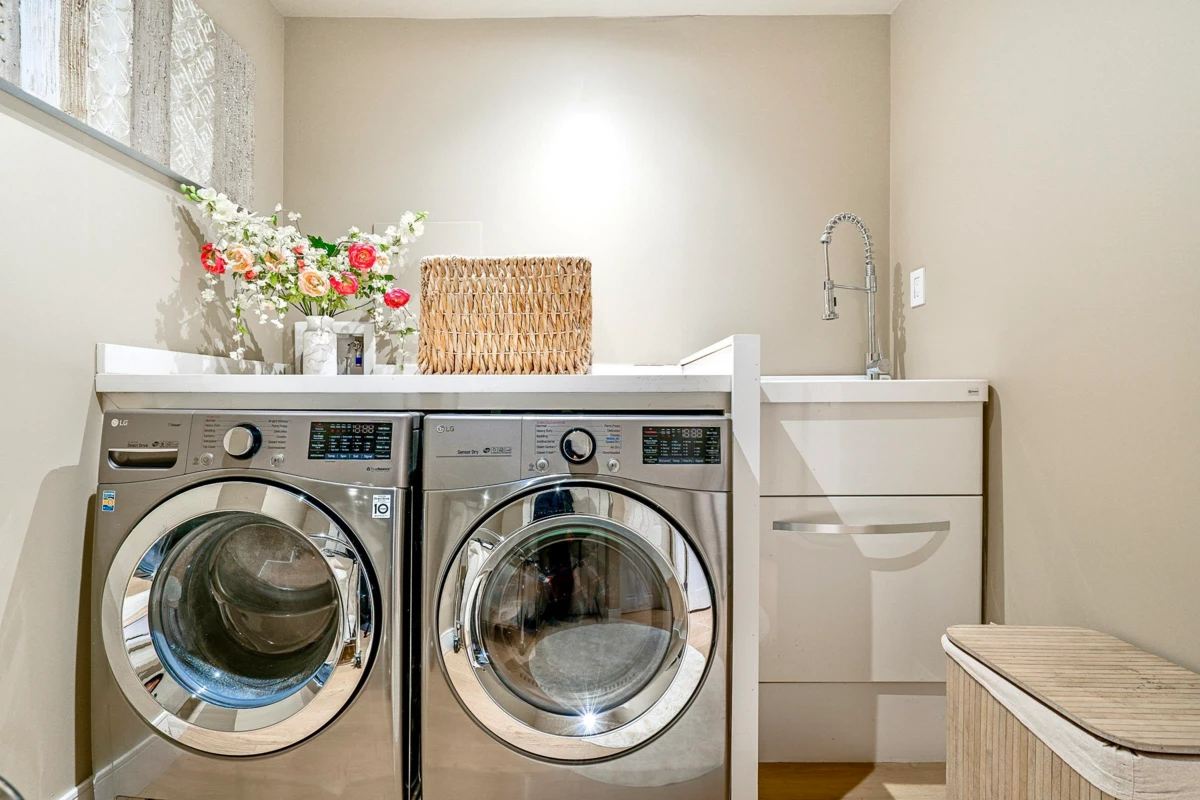 Community Amenities Photo (Clubhouse) of 4125 Burkehill Place, West Vancouver, BC