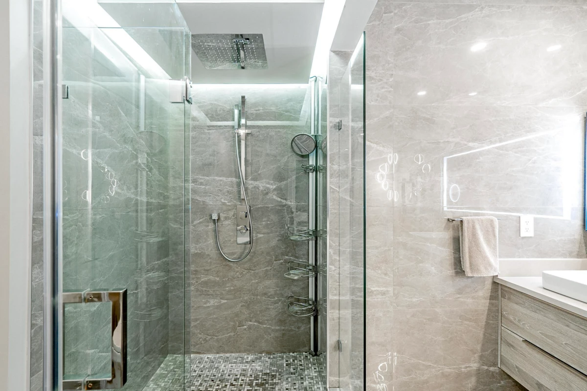 Garden / Landscaping Photo of 4125 Burkehill Place, West Vancouver, BC