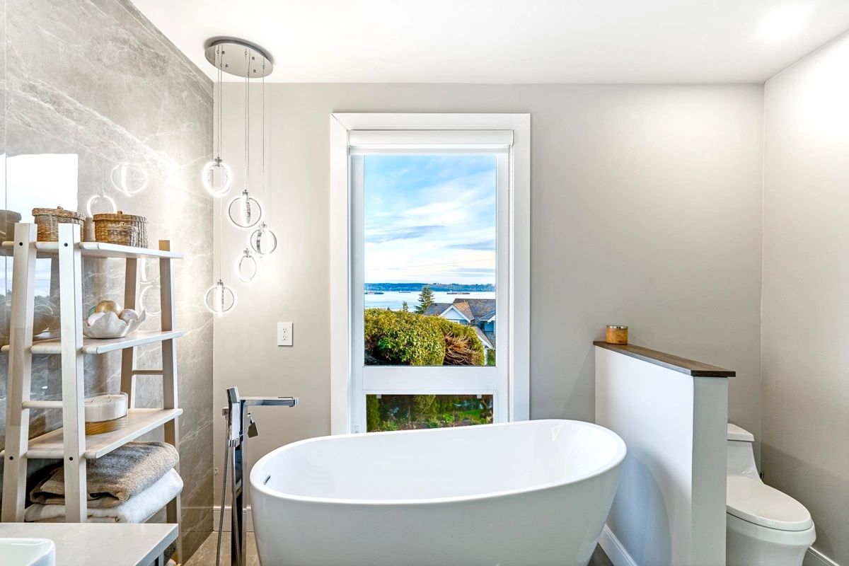 Hallway Photo of 4125 Burkehill Place, West Vancouver, BC