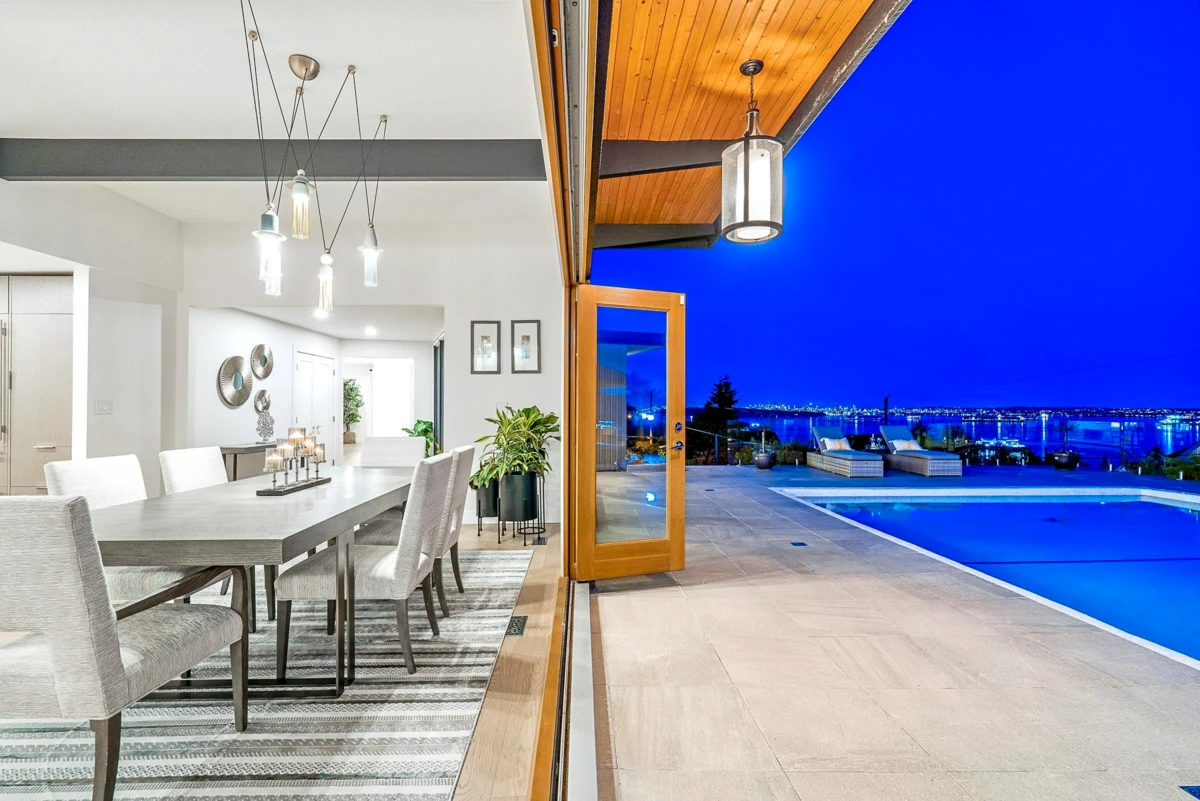 Mudroom Photo of 4125 Burkehill Place, West Vancouver, BC
