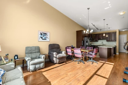 568 8258 207a Street, Langley, BC, Langley — Apartment/Condo for sale
