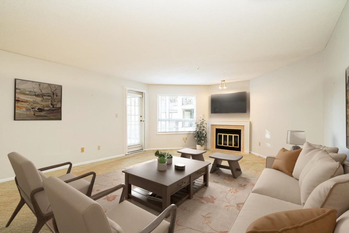 Kitchen Island Photo of 212 15255 18 Avenue, Surrey, BC