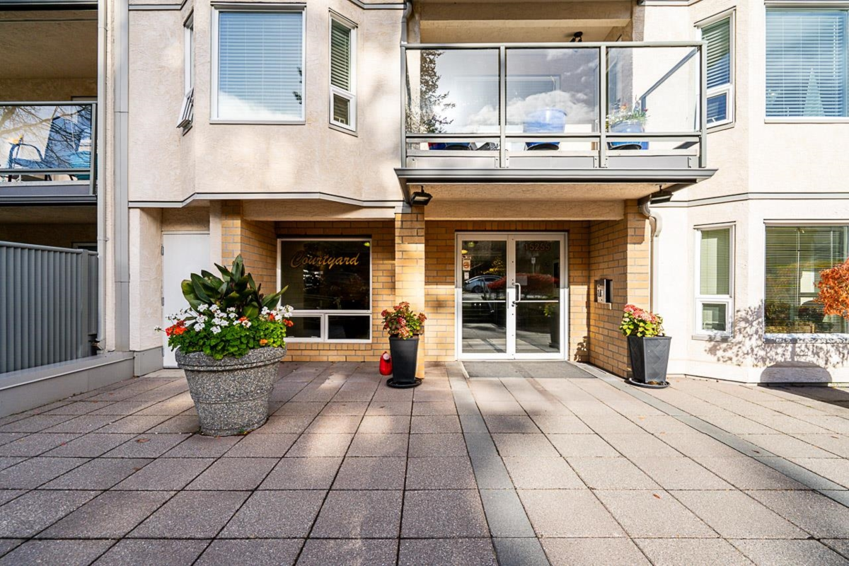 Living Room Photo of 212 15255 18 Avenue, Surrey, BC