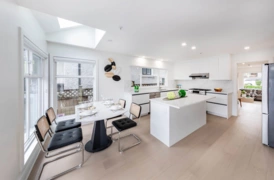 3727 W 22nd Avenue, Vancouver, BC