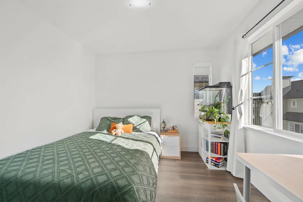 Entry Foyer Photo of 4 20560 66 Avenue, Langley, BC